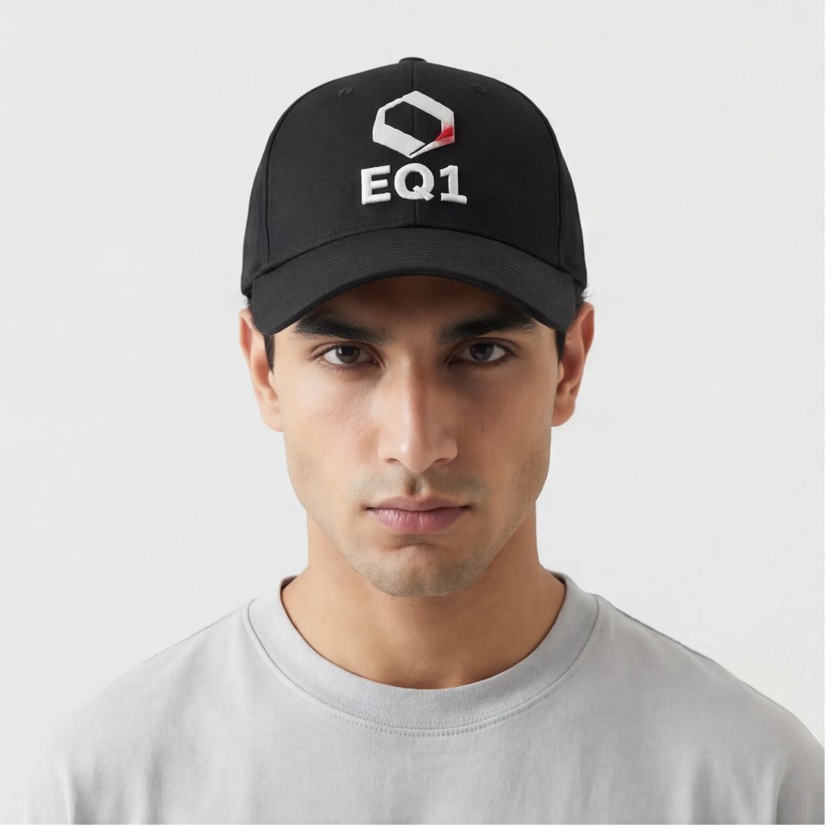 a male model wear a black baseball cap