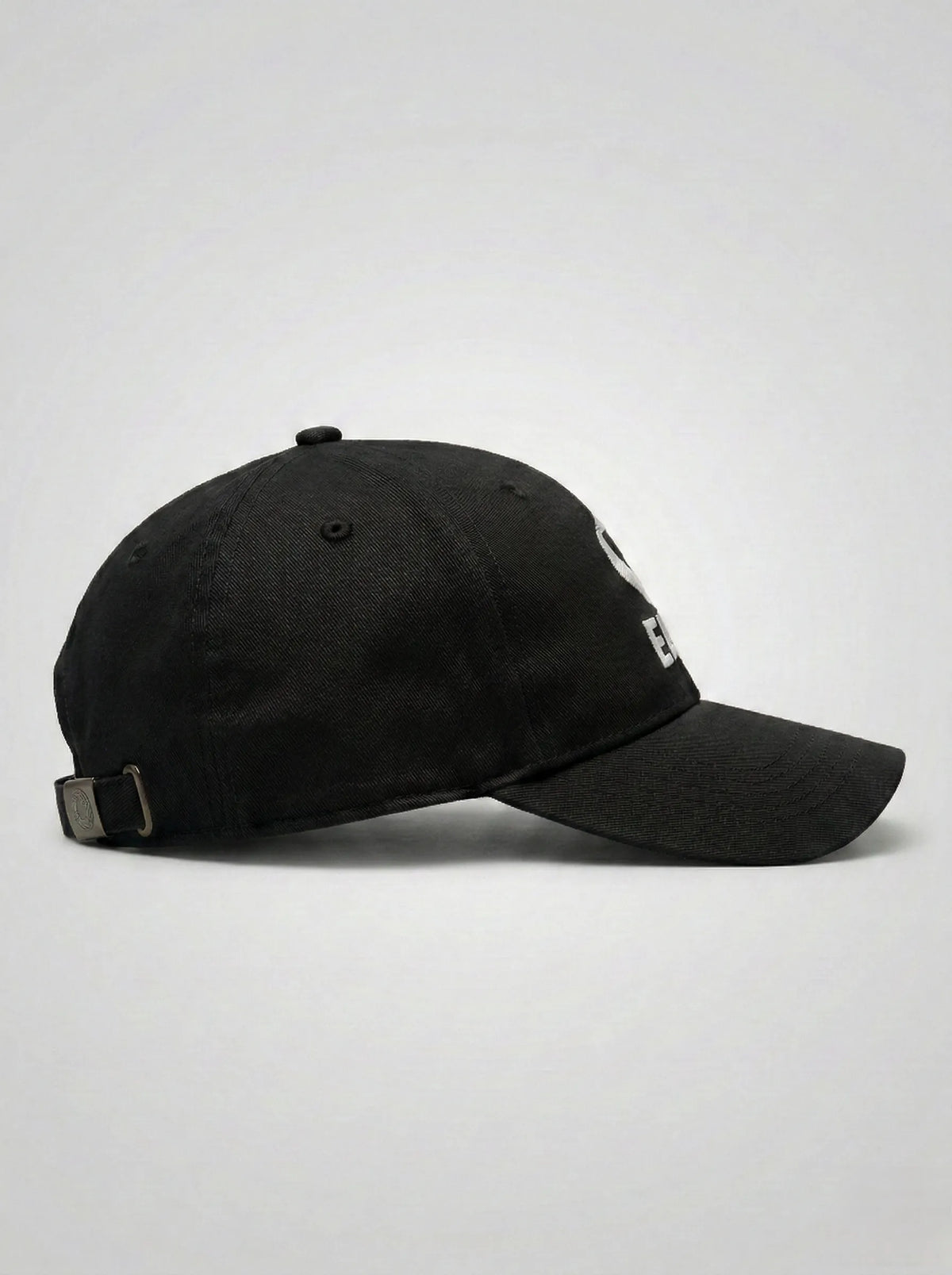 Black baseball cap